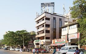 Treebo Olive Inn Near Bkc